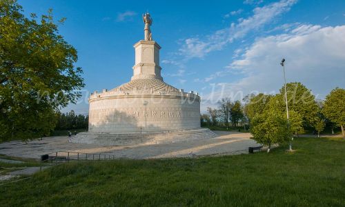 Tropaeum Traiani Dobrudscha Rumänien Foto W. Willner1_2017-08-25_1146_C0001_000023